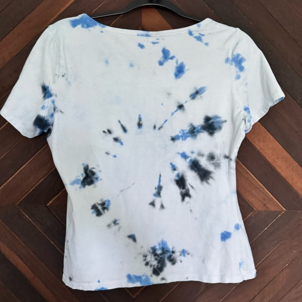 Women's Blue Tie-Dye Top handmade - Picture 3 of 3